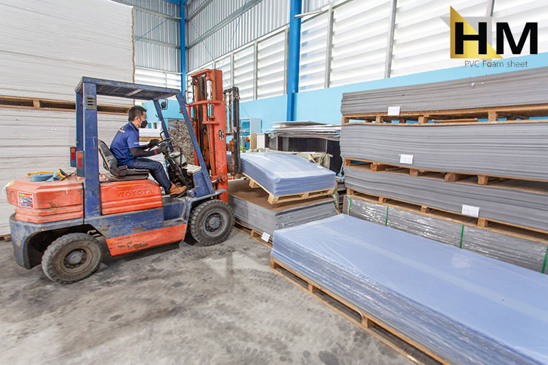 แผ่นพีวีซี-เทา-ใส